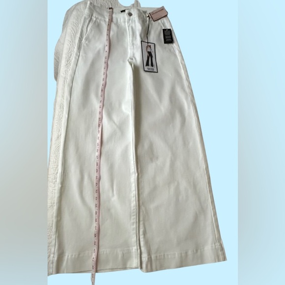 BCBG generation. High rise trouser. Size 7/28 - Picture 7 of 13